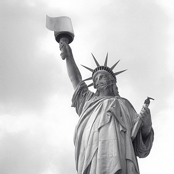 Statue of Liberty and coronavirus, covid19